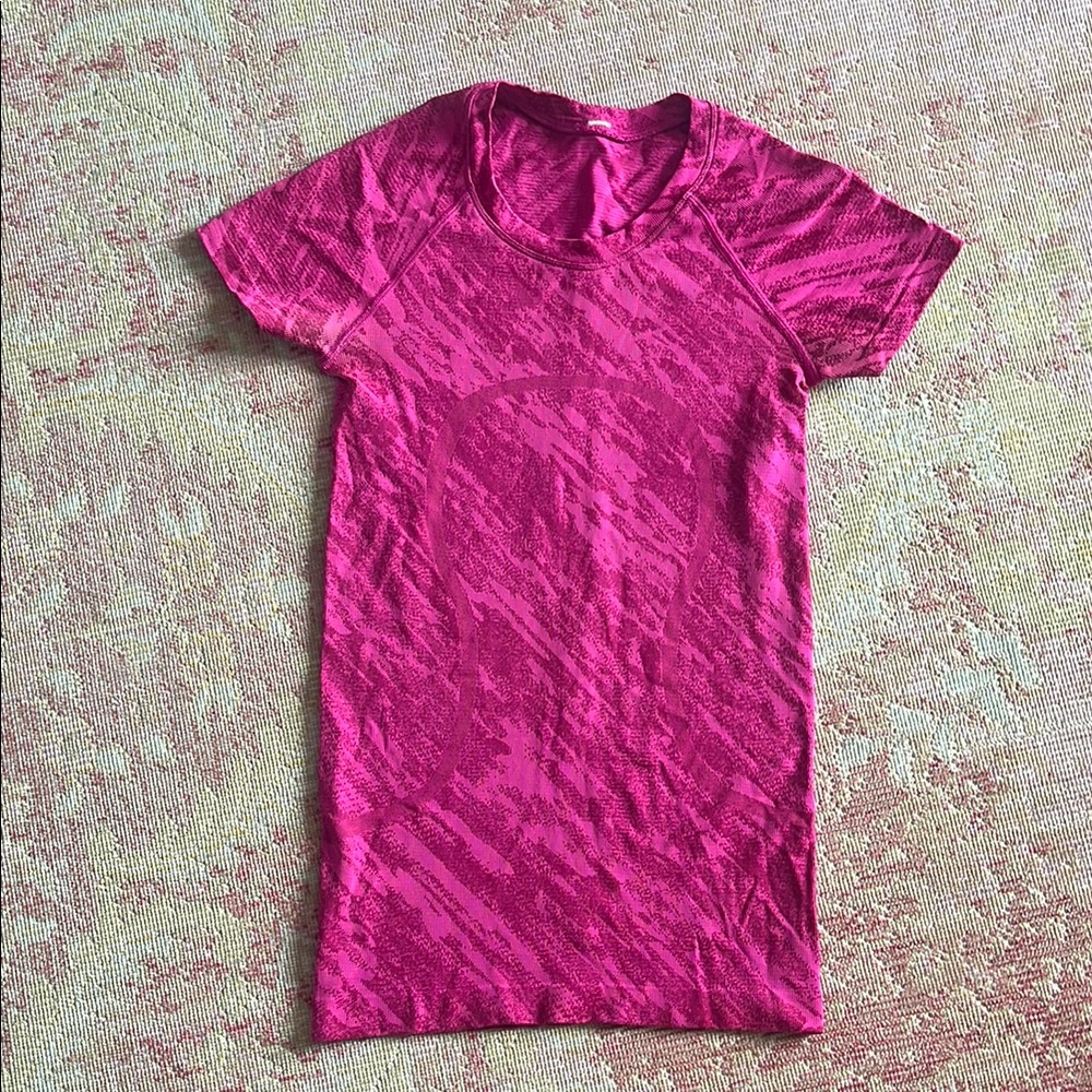 Lululemon Athletica Pink Fitted Polo Muscle Tee